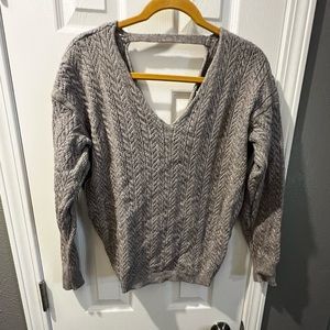 Gray cable knit sweater by Jodifl
